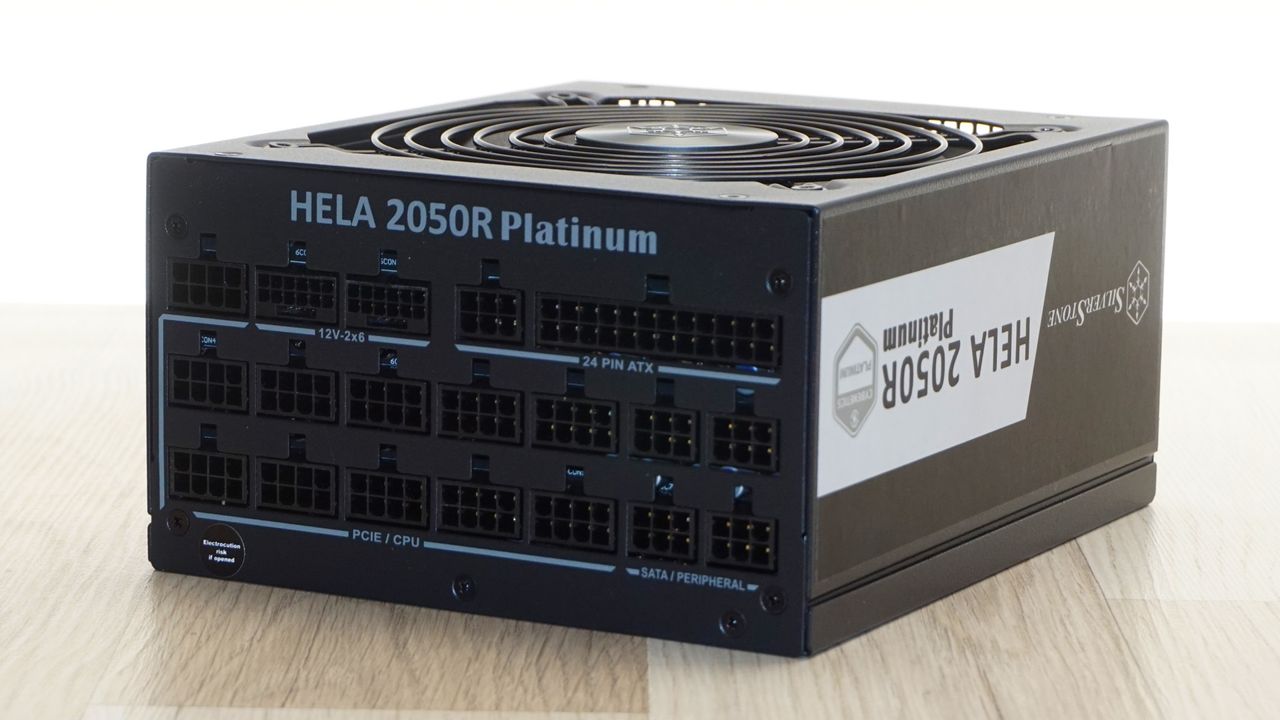 SilverStone HELA 2050R Platinum