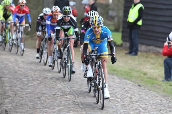 Back in the bunch after her training crash, Emma Johansson (Hitec Products - Mistral Home)