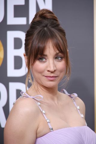 bangs - kaley cuoco