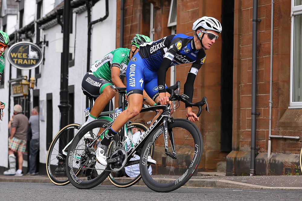 Adrien Costa races with Etixx-QuickStep at the end of 2016.