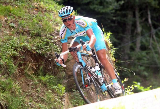 Paolo Savoldelli at speed on a descent