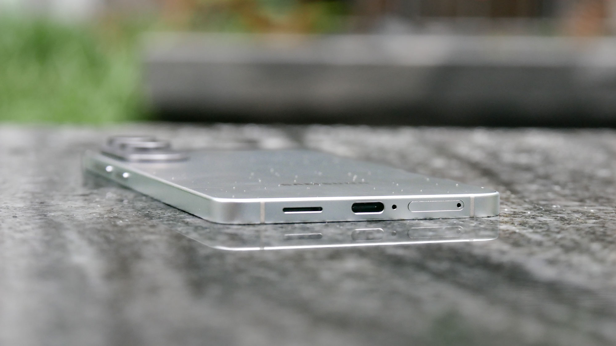 Samsung Galaxy S25 Edge review.