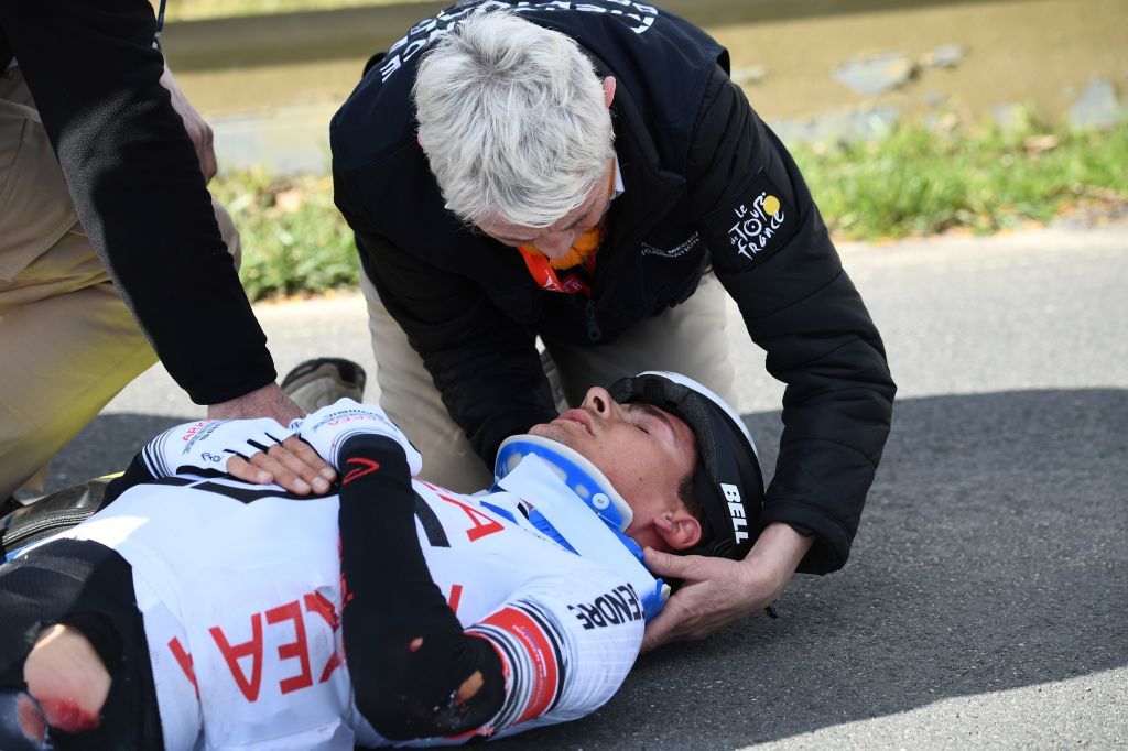 Warren Barguil was forced out of Paris-Nice on stage 2.