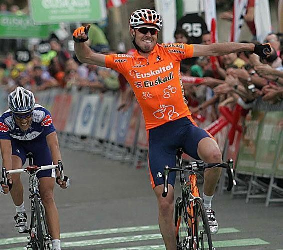 Sanchez winning his first stage