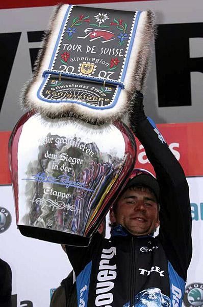 Can they give the man anything bigger to hoist?