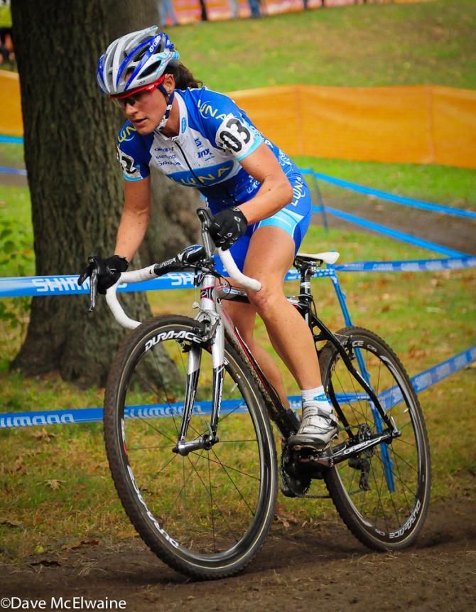 Katerina Nash (Luna Pro Team) keeping Wyman close