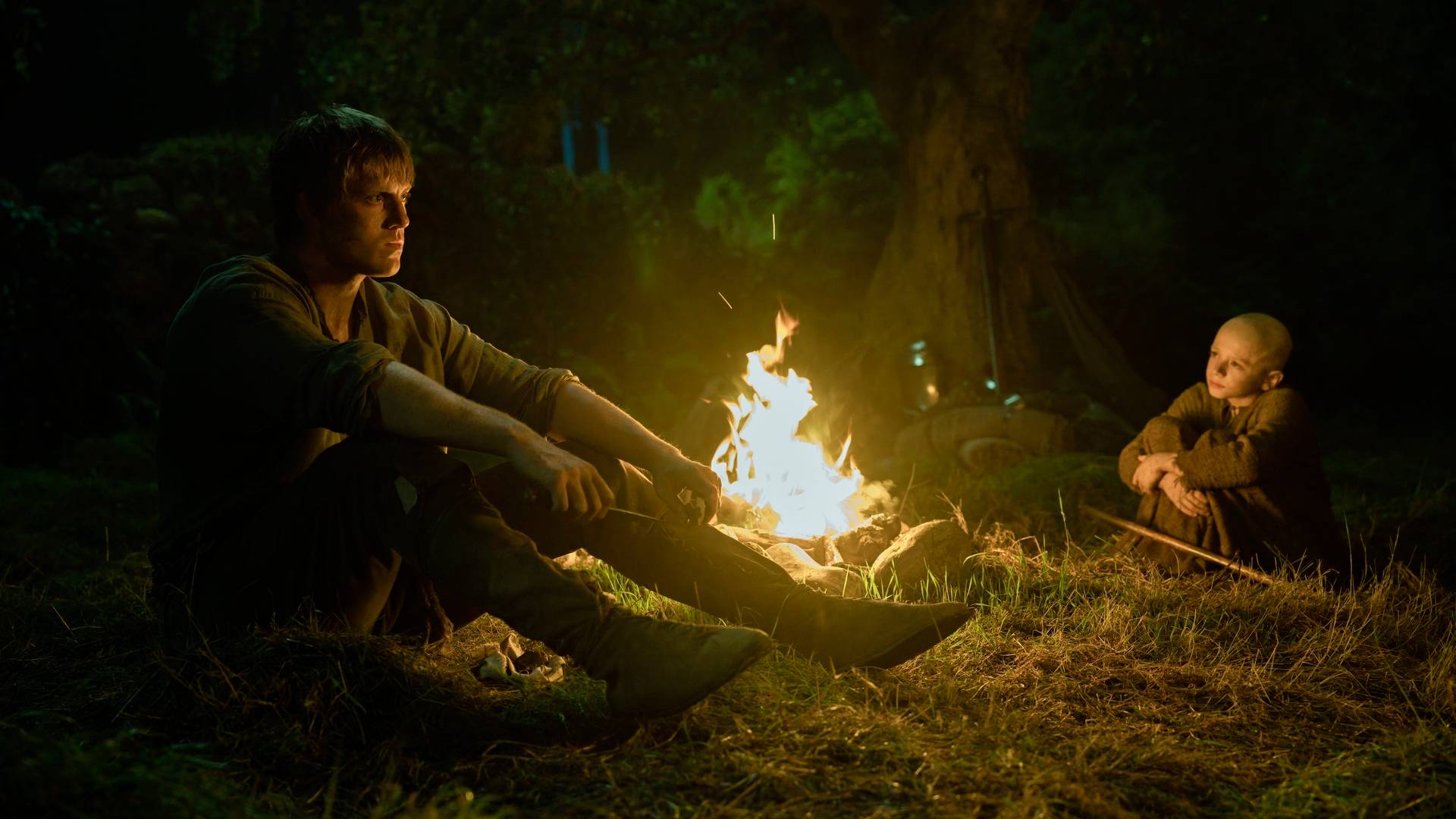 Peter Claffey as Dunk and Dexter Sol Ansell as Egg in A Knight of the Seven Kingdoms