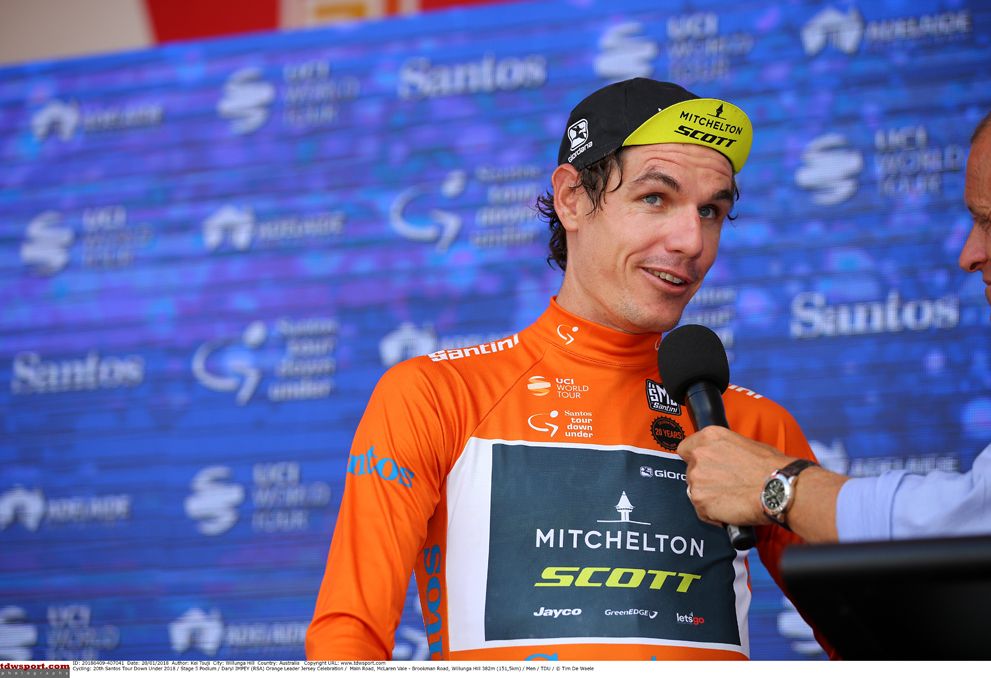 Daryl Impey (Mitchelton-Scott) moved into the leader's jersey on stage 5 of the Tour Down Under