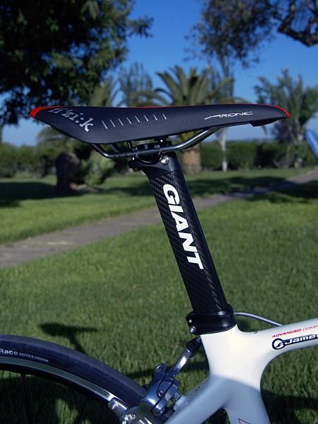 Sorry, you won't be fitting your Thomson seatpost in here but Giant has thankfully gone to the trouble of including a rather nice bit here for you already.