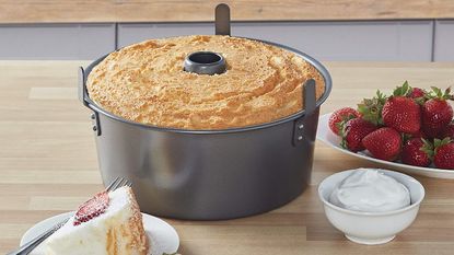 Best angel food cake pan