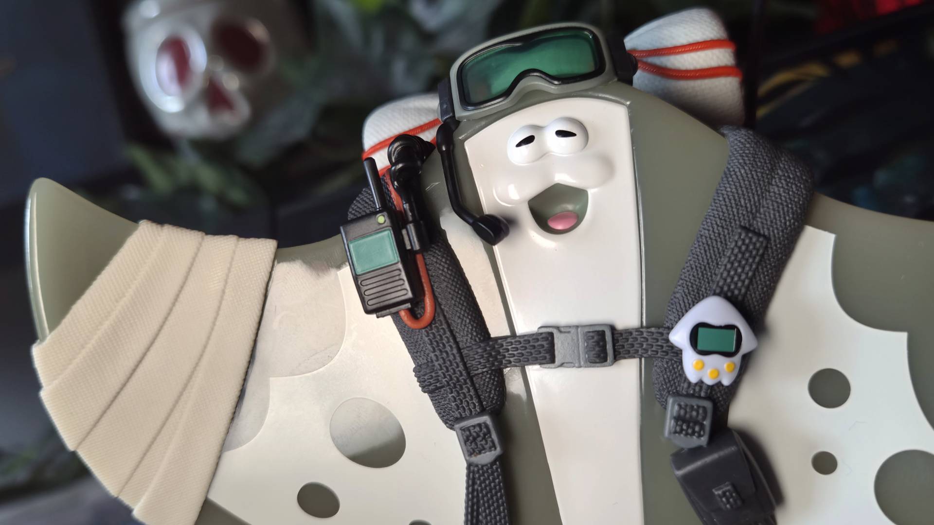 Close up of the Big Man Splatoon Raiders amiibo.