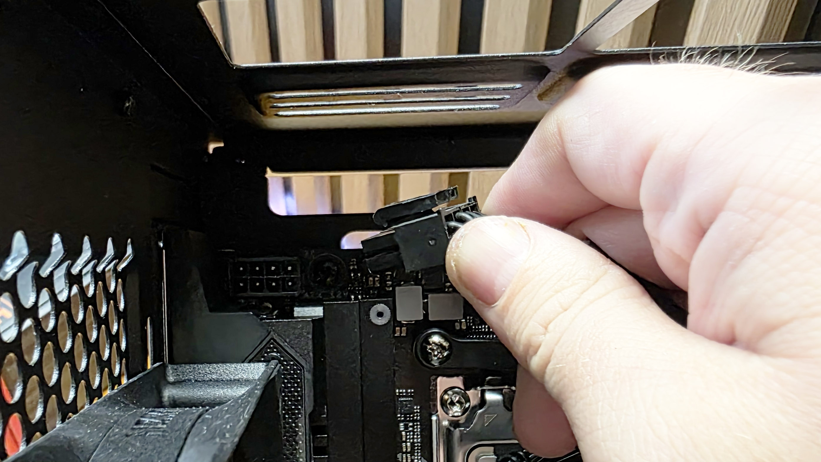 NZXT H3 Flow Top Clearance