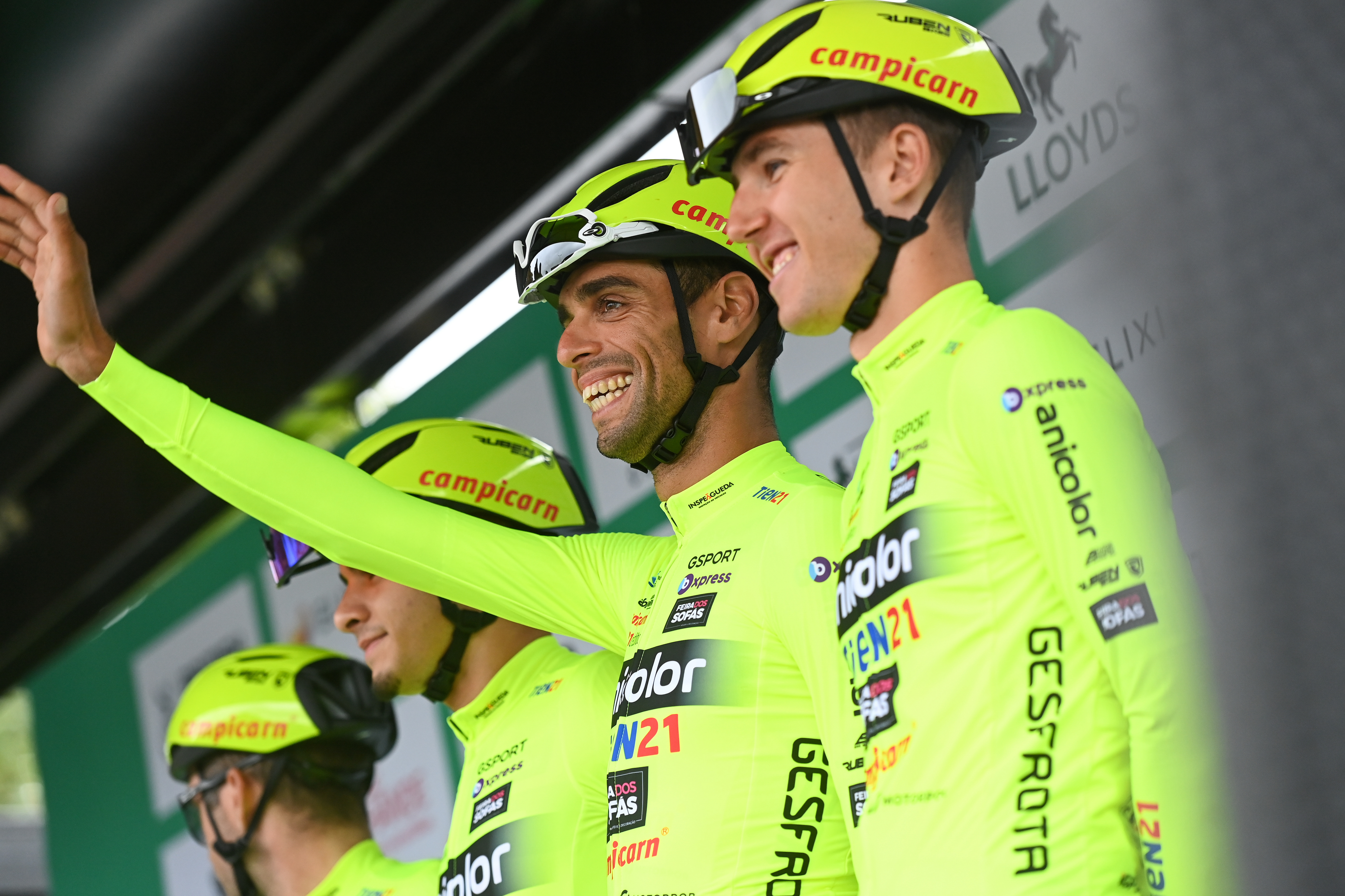 Picture by Simon Wilkinson/SWpix.com - 03/09/2025 - Cycling - 2025 Lloyds Tour of Britain - Stage 2: Stowmarket to Stowmarket - Team Presentation - Anicolor / Tien 21