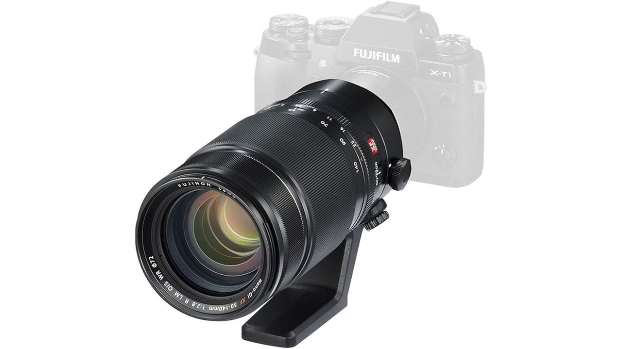 A diagram showing the Fujifilm XF 50-140mm f/2.8 R LM OIS WR lens if it were attached to a Fujifilm X-T1