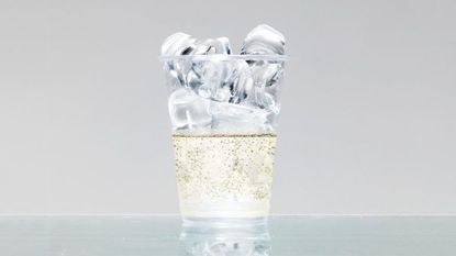 Ice in glass