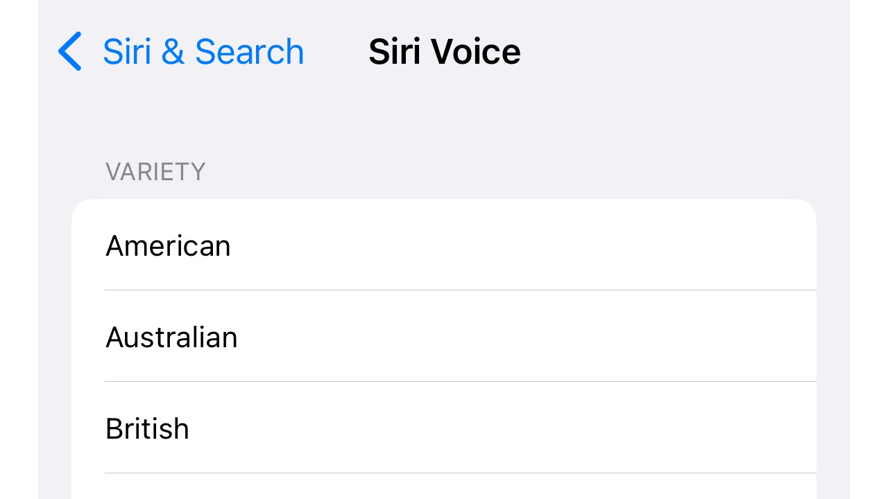 Innstillinger for Siris stemme, her kan du velge ulike engelske aksenter