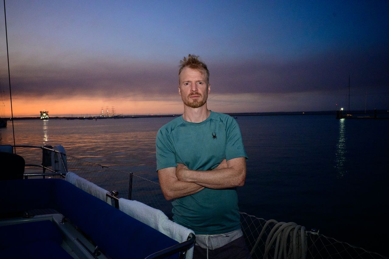 Low light portrait illuminated with the Godox iT32 camera flash