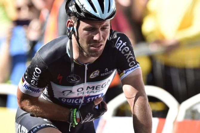 Mark Cavendish after his crash on stage 1