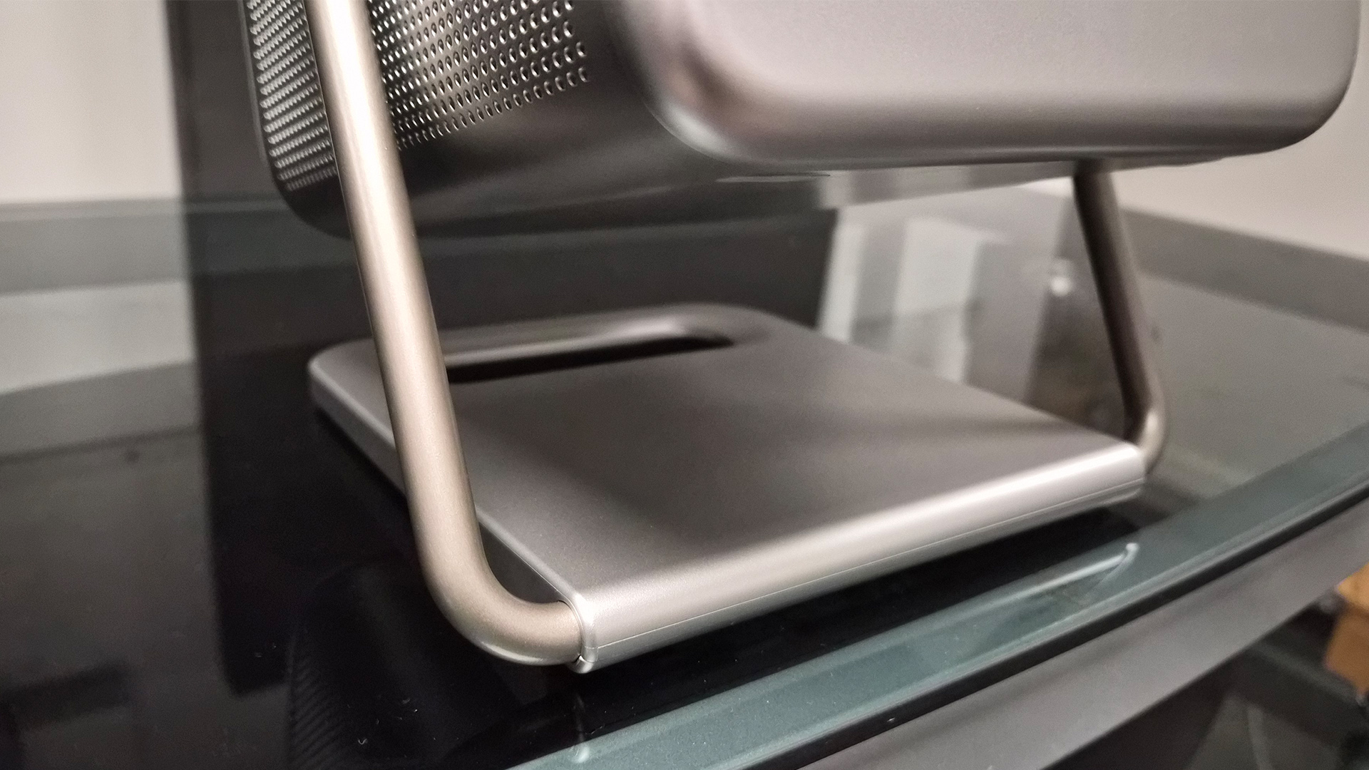 Hisense M2 Pro lifestyle projector detail of stand on coffee table