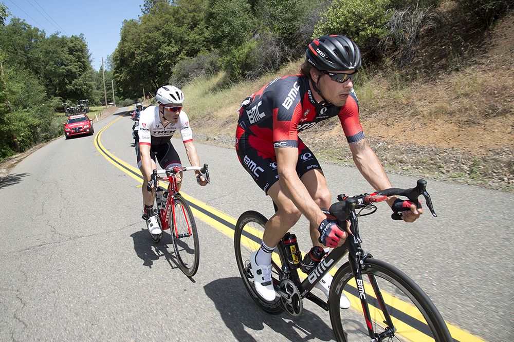 Daniel Oss (BMC) and Markel Irizar (Trek)