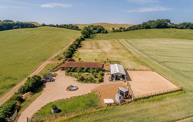 The Old Cowshed, Northend, Warwickshire EXT AERIAL