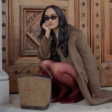 An image of @divrav wearing the chicest alternative to black tights. 