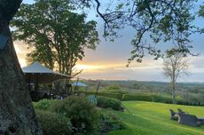 The Feathered Nest Inn