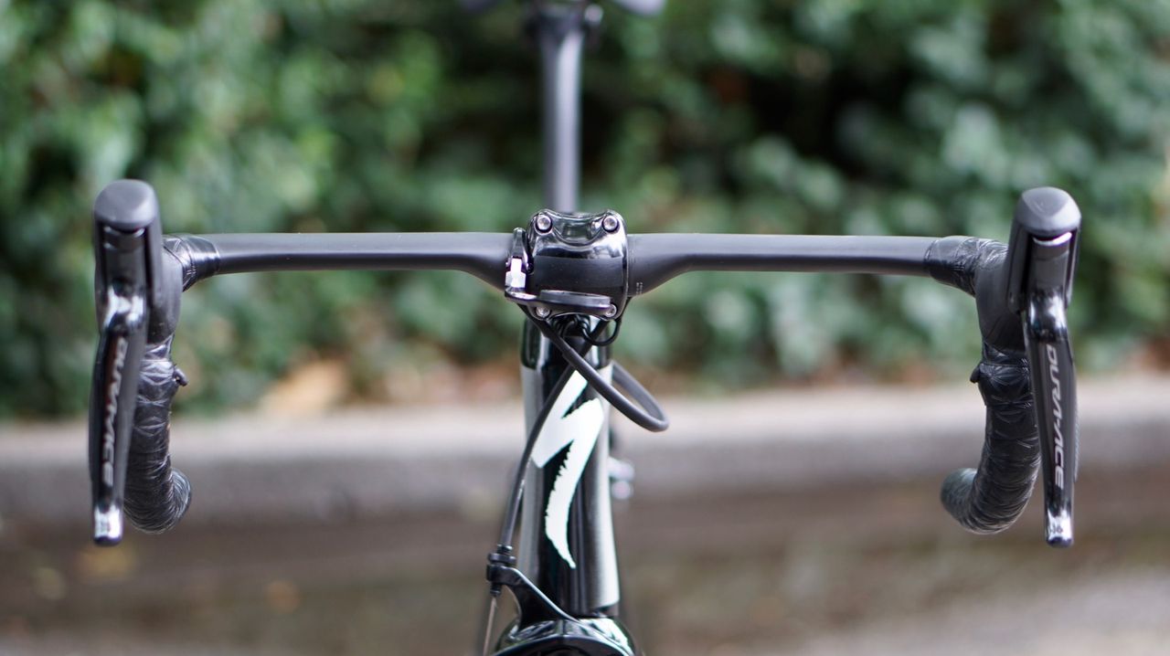 Specialized's Aerofly bar offers a short profile to the wind