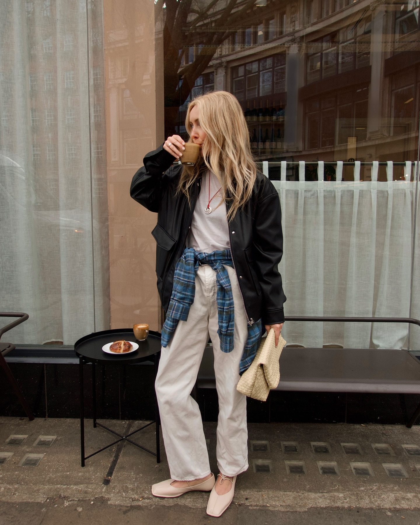 An image of @chloekathbutler wearing one of the best affordable fashion brands.