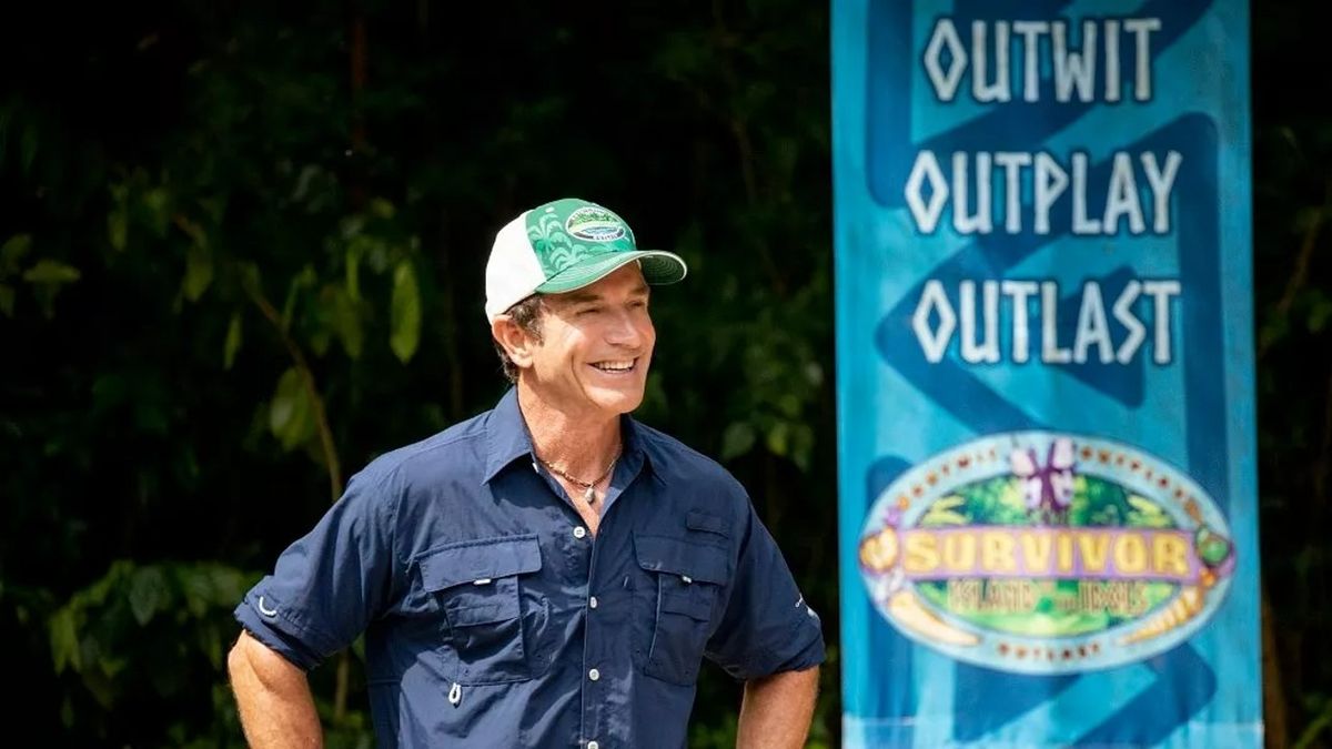 Jeff Probst host Survivor 