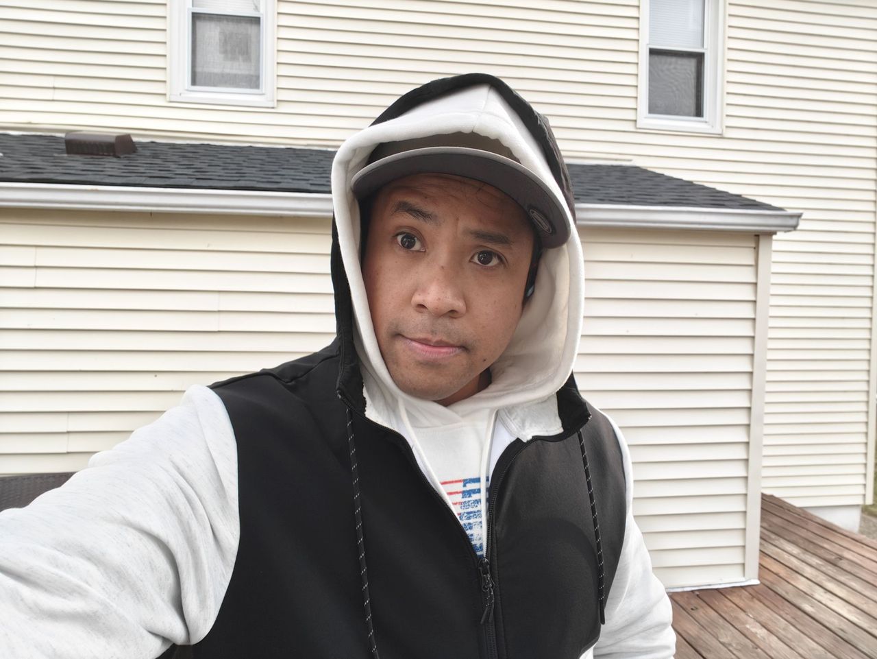 OnePlus 13 selfie sample.