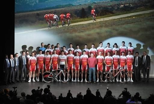 The Cofidis team is a vision in red