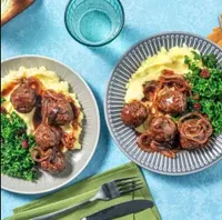 Kj&oslash;ttboller og potetmos