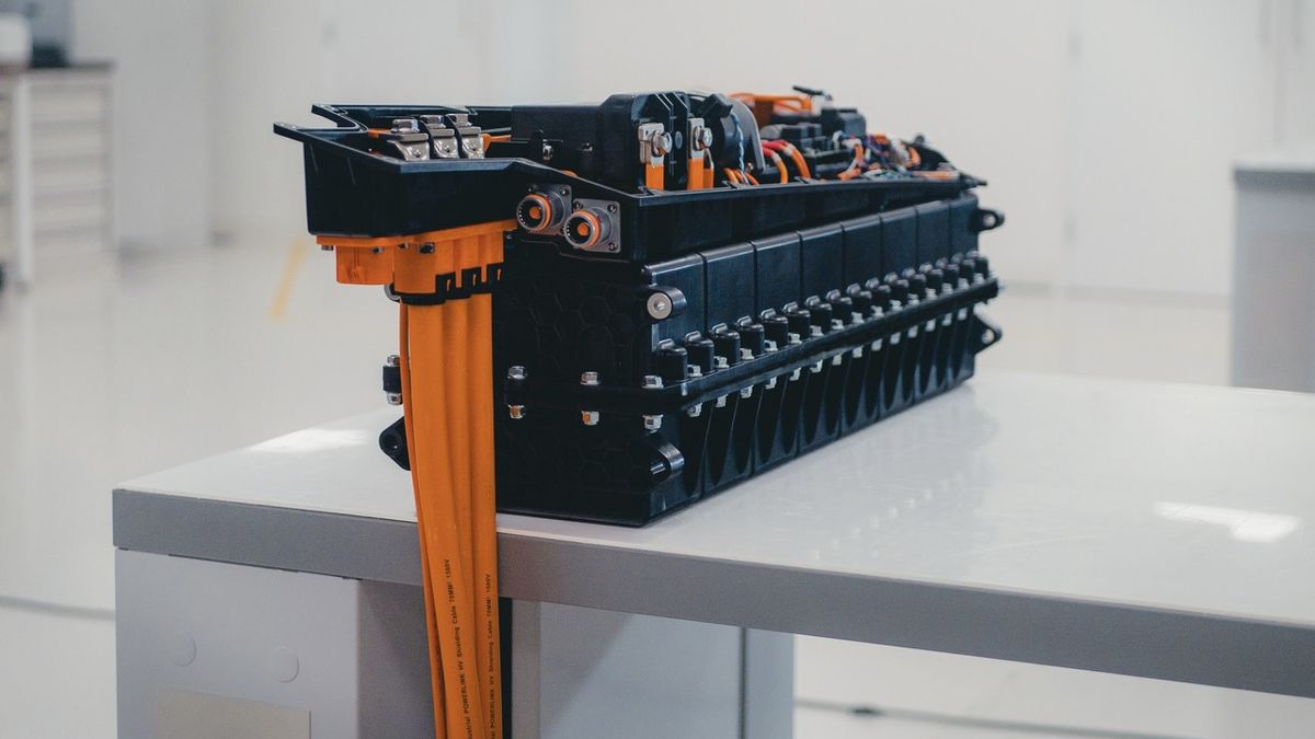 This EV battery fully recharges in just 18 seconds — and it just got the green light for mass production