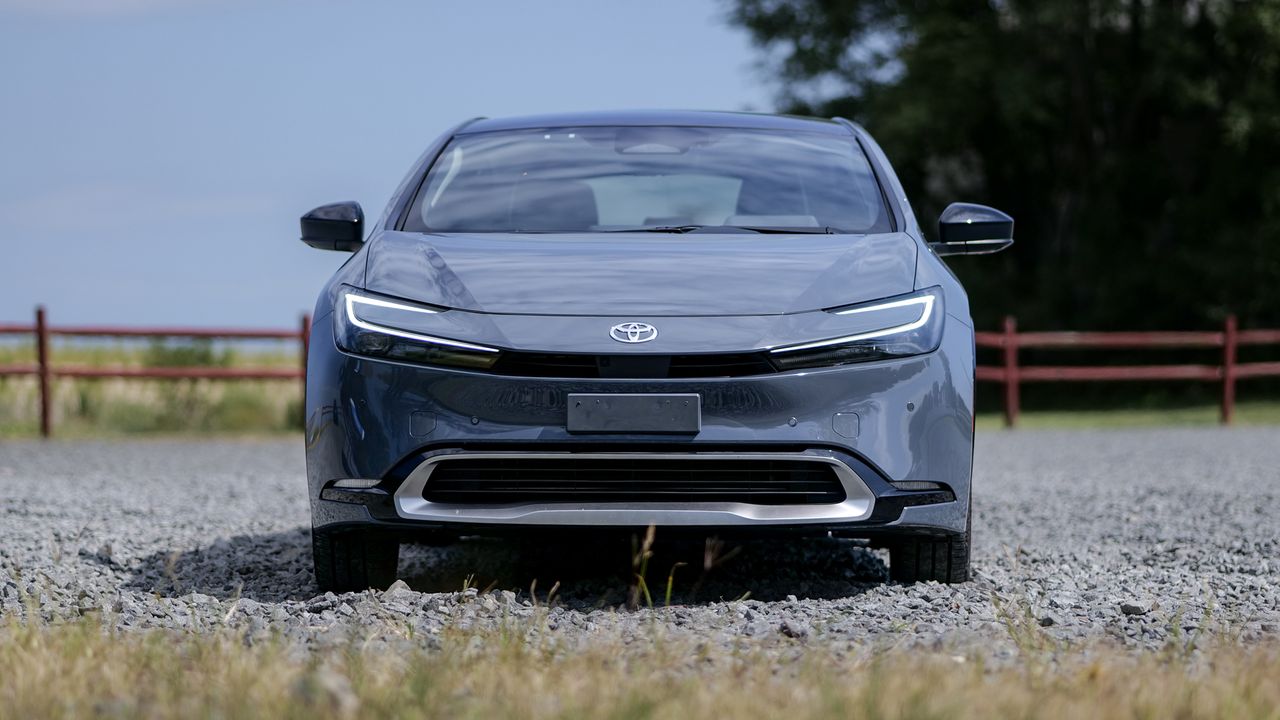 2025 Toyota Prius Plug-In Hybrid test drive.