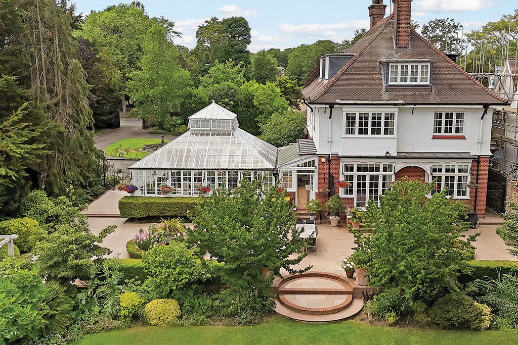 House for sale: Warneford, Lower Teddington Road, Kingston Upon Thames.