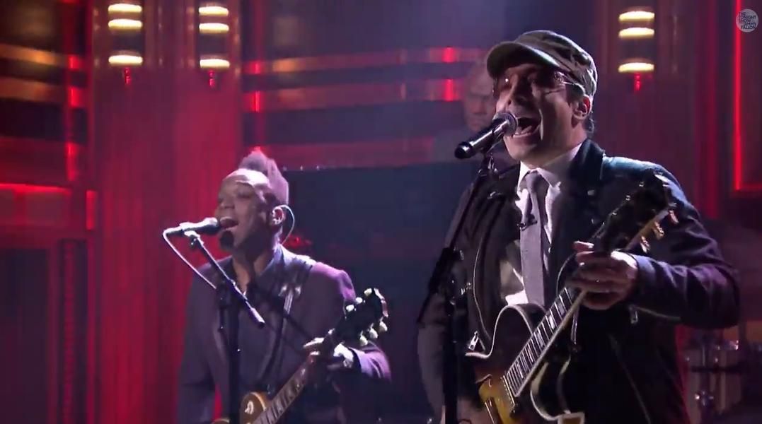 With U2 sidelined by Bono&amp;#039;s arm, Jimmy Fallon and The Roots cover &amp;#039;Desire&amp;#039;