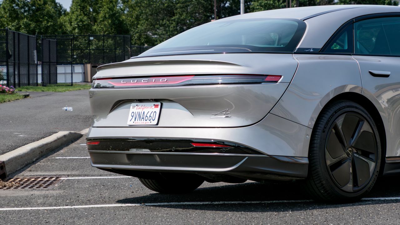 2026 Lucid Air Touring review.