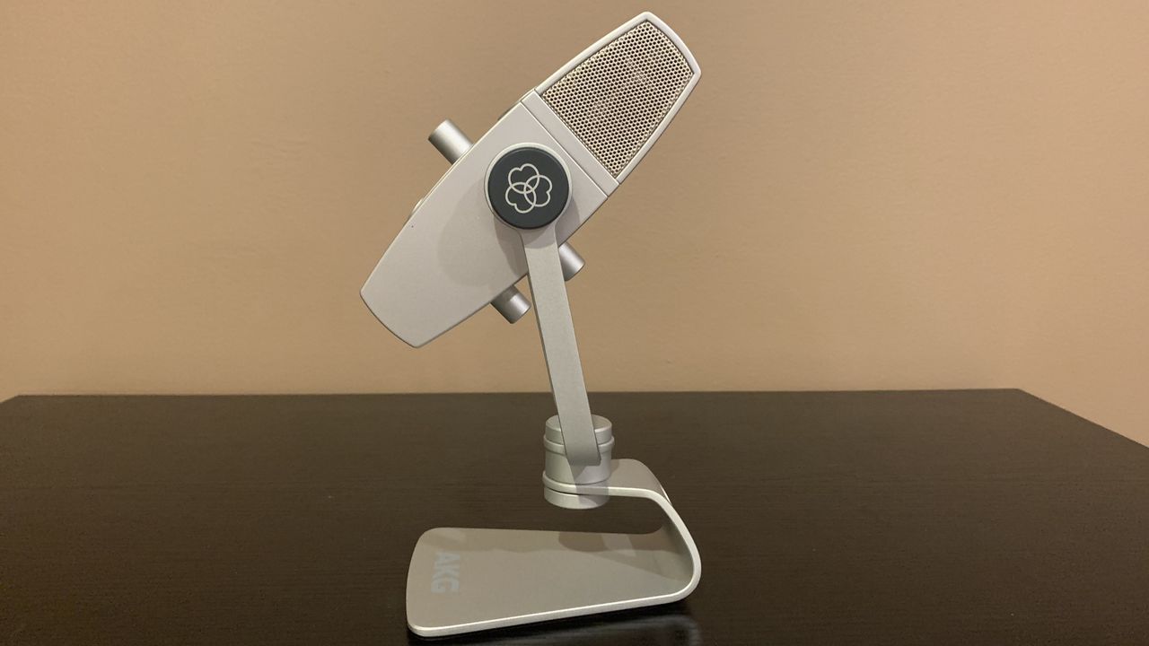 akg lyra