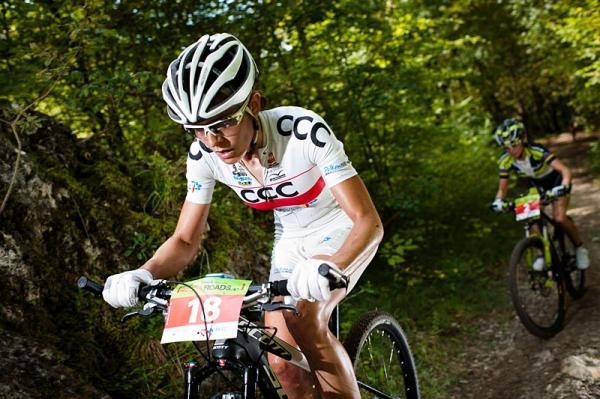 Maja Wloszczowska (CCC Polkowice) and Irina Kalentieva (Topeak Ergon) were close