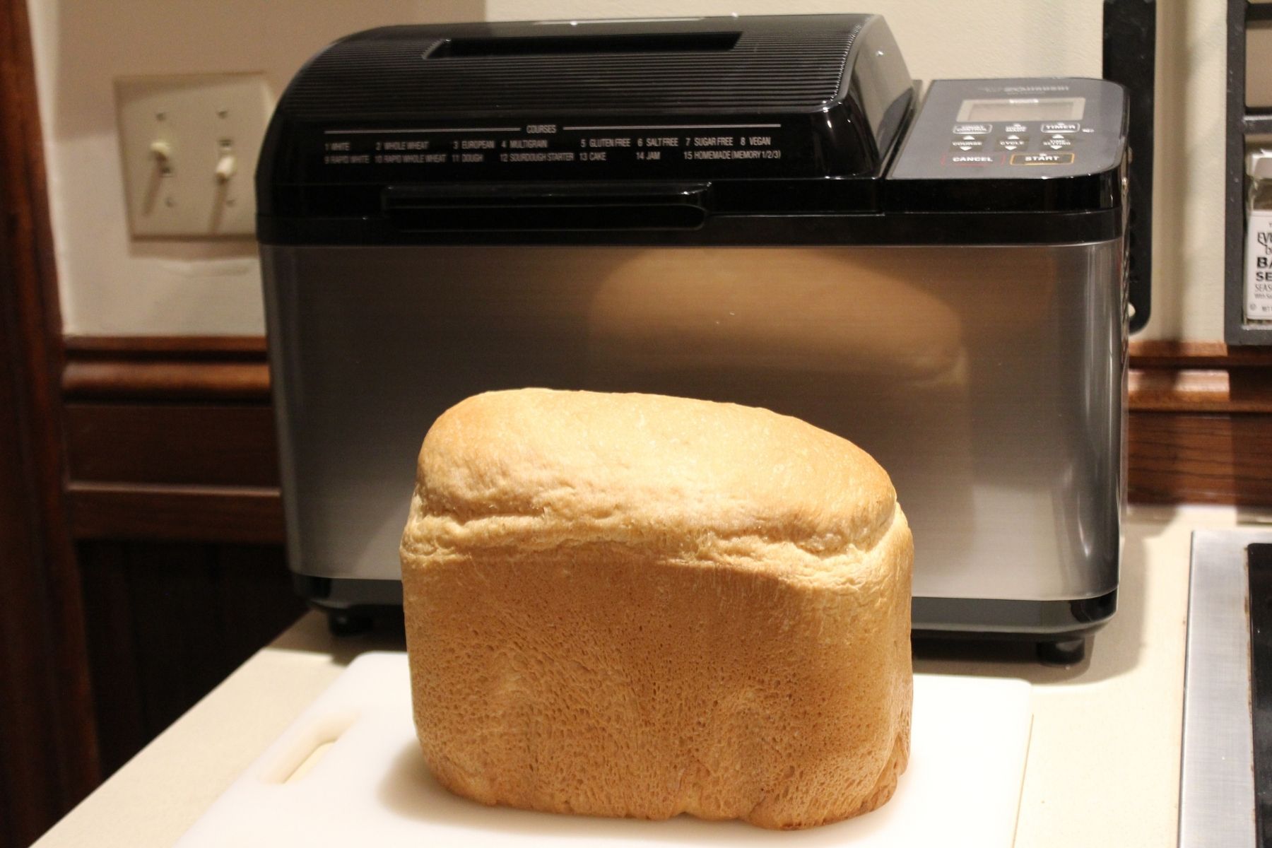 Zojirushi Home Bakery Virtuoso Plus Breadmaker Review | Homes & Gardens