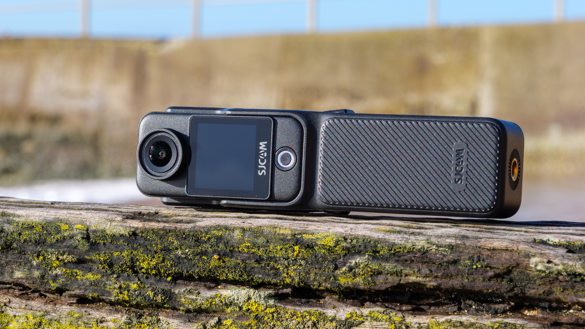 SJCAM C400 action camera