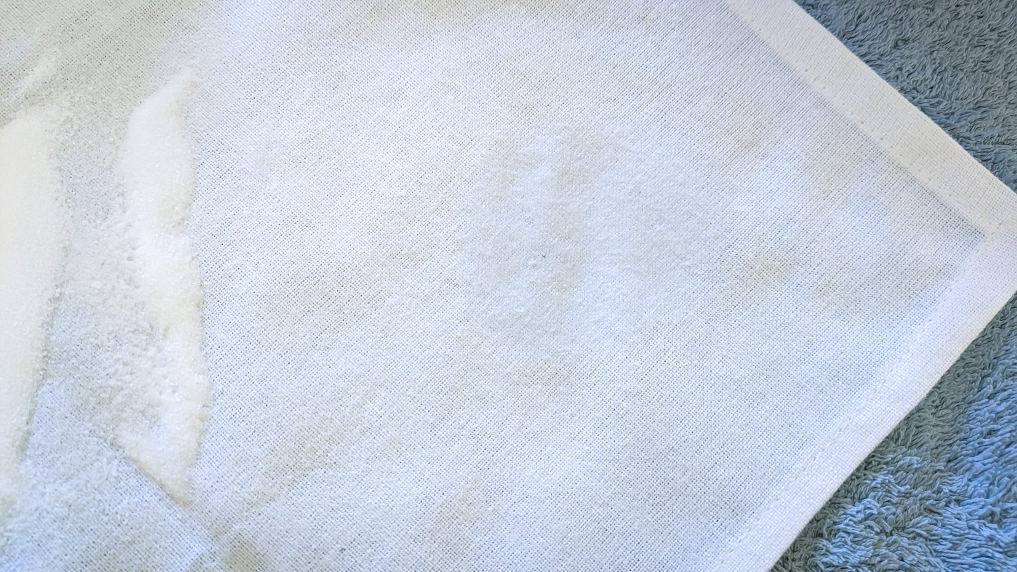 How to remove grease stains from clothing