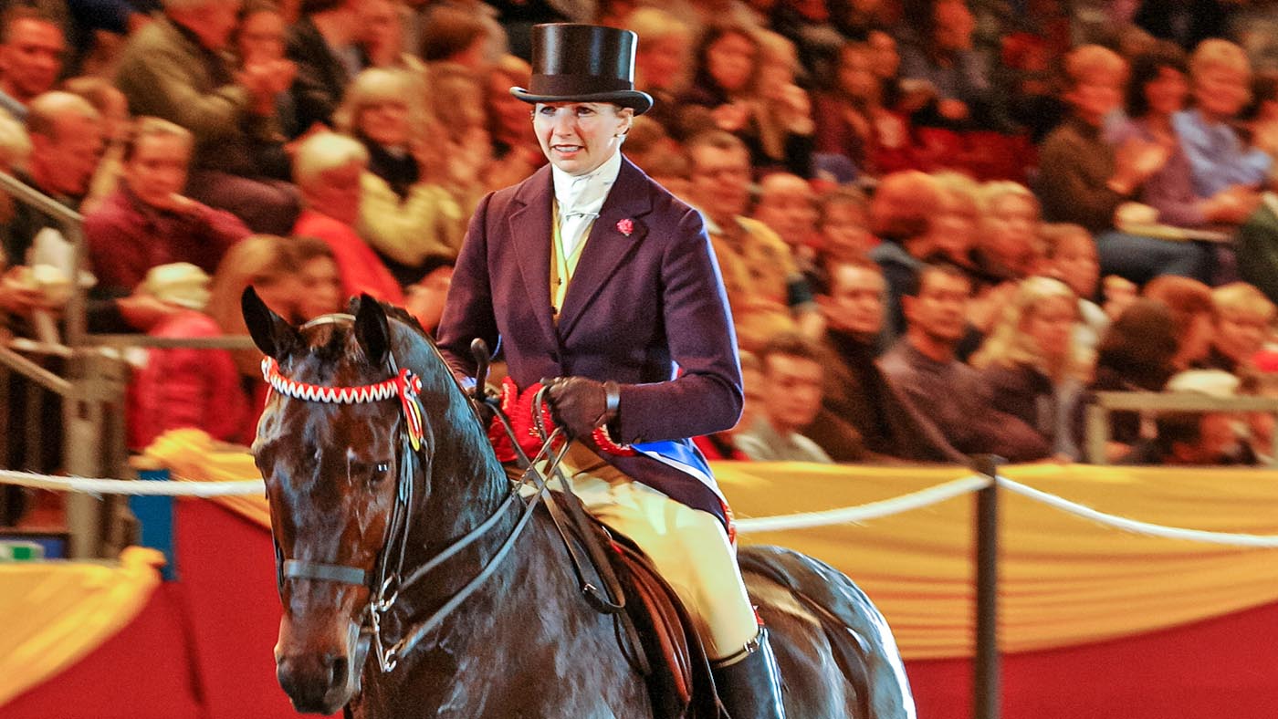 Jo Bates riding Broadstone De