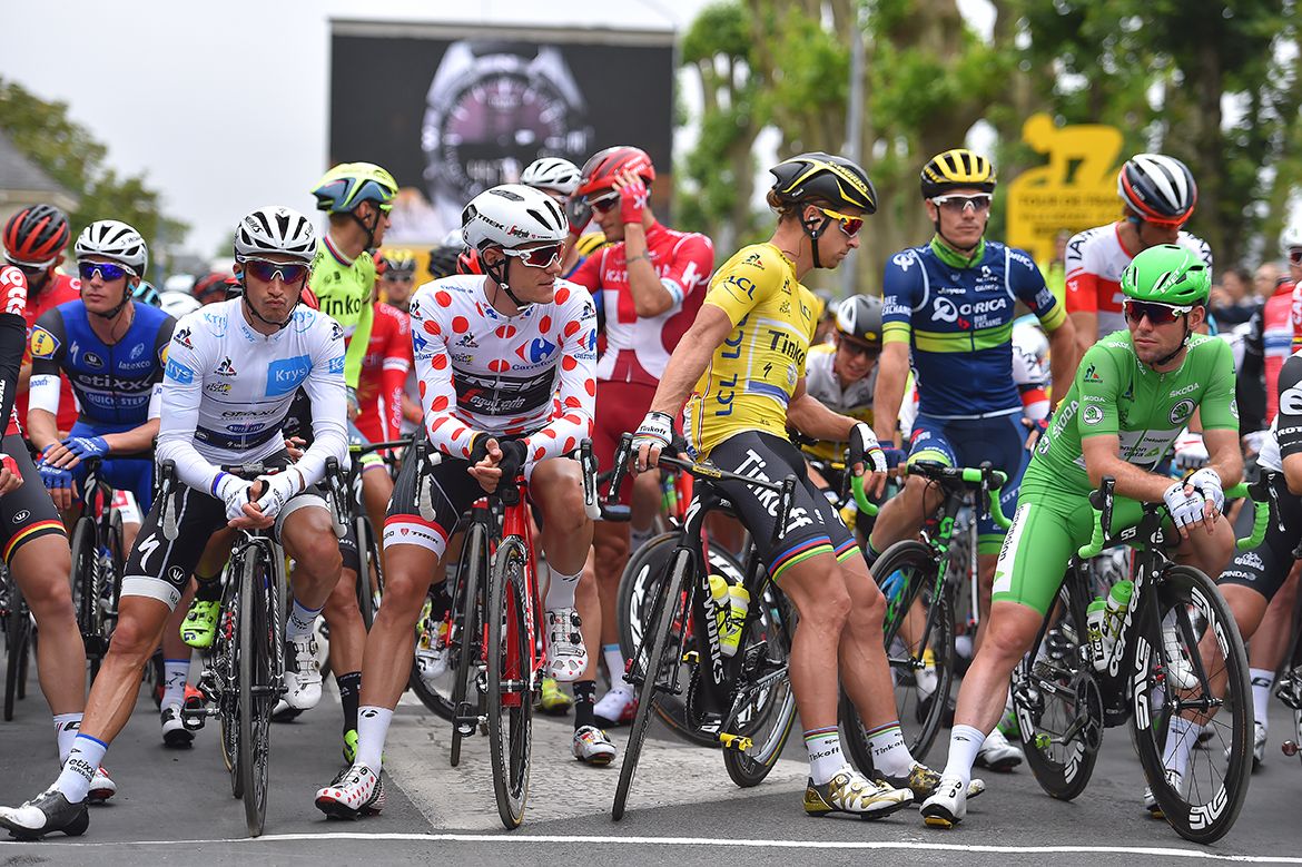 A relaxed start for the jersey holders