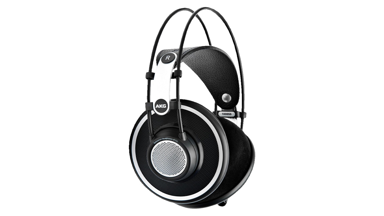 AKG K702