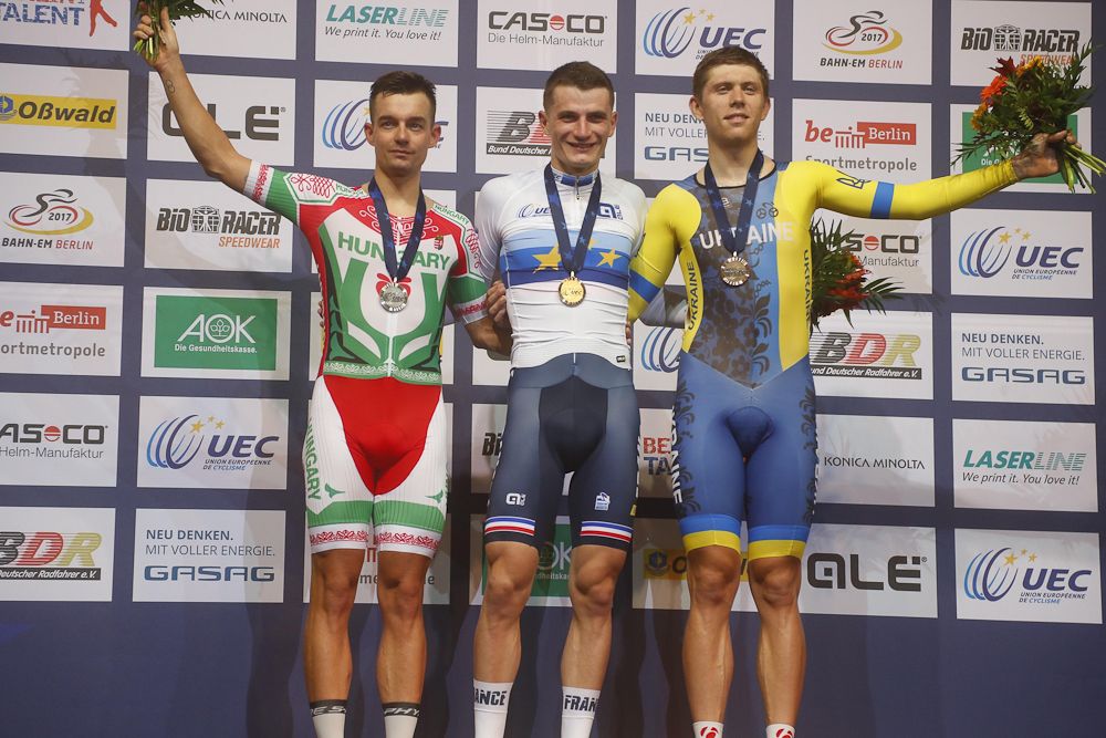 Scratch race podium: Kristin Lodassy, Adrien Garel and Roman Gladys