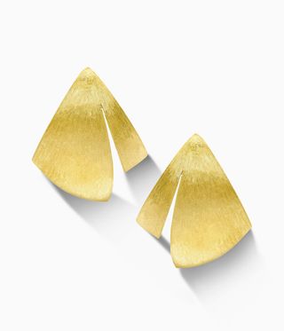 Liv Luttrell’s gold earrings in two parts