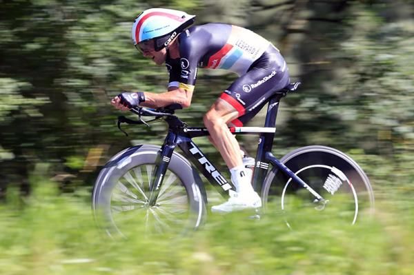 Time trial powerhouse Fabian Cancellara (RadioShack-Nissan) en route to a third place result.