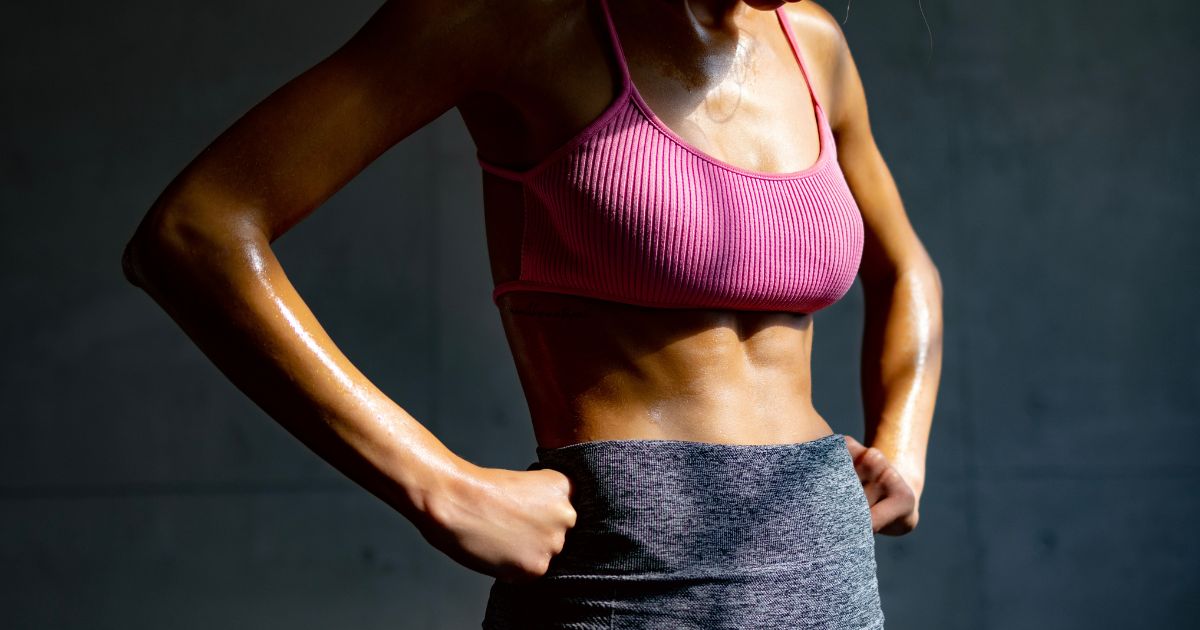 6 Best Advanced Standing Core Workouts: Get Toned In No Time 6 Best Advanced Standing Core Workouts: Get Toned In No Time